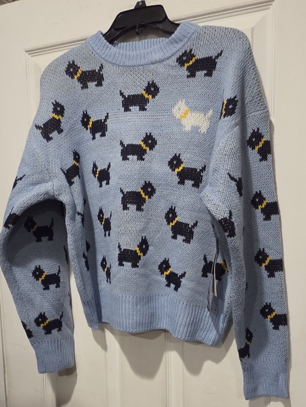 STRANGER THINGS SWEATER